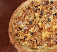 Salty Egg Yolk Chicken Leg Pizza