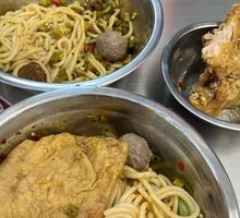Stewed Beef Rice Noodles in Pot