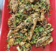 Northeastern Chicken Frame Salad