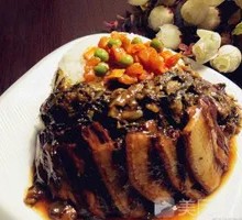 Preserved Vegetable Braised Pork Rice Bowl