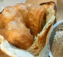 Mei Gan Cai Big Pancake with Fried Dough Sticks