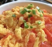 Tomato and Egg Fried Rice