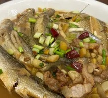 Braised Mixed Fish