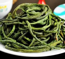 Spicy Pepper and Dried Green Beans
