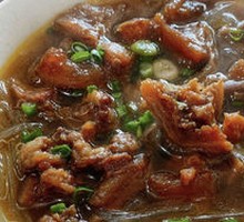 Sour Cabbage Beef Noodles