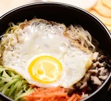 Curry Chicken Stone Pot Rice