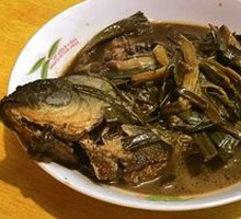 Scallion-Stewed River Carp