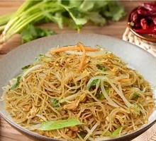 Stir-Fried Rice Noodles