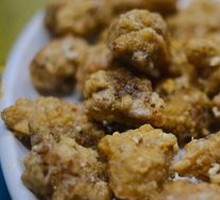 Salted Egg Yolk Chicken Wings