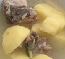 Pork Bone and Potato Soup