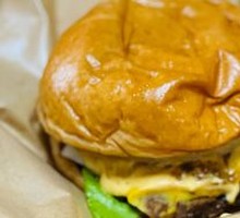 Pineapple Beef Burger