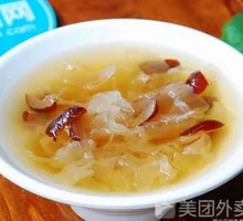 Tremella Mushroom and Red Date Soup