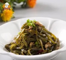 Minced Pork with Kelp Strips