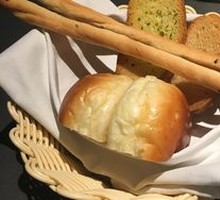 Gourmet Appetizer Bread