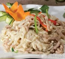 Shredded Pork with Enoki Mushroom Rice Bowl