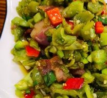 Green Tomato Stir-fried with Preserved Meat