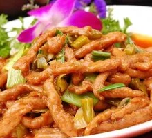 Sliced Beef with Green and Red Peppers