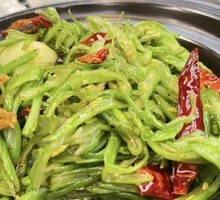 Braised Tofu Noodles in Clay Pot