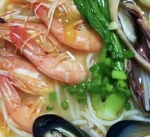 Stir-Fried Seafood Noodles
