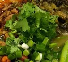 Snow Cabbage Shredded Pork Rice Noodles