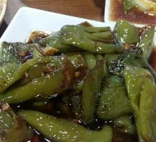 Bell Pepper and Tofu Skin Stir-Fry with Pork Strips