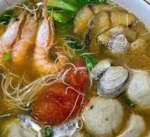 Seafood Mixed Noodles