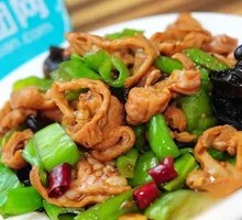 Stir-Fried Pork Intestines