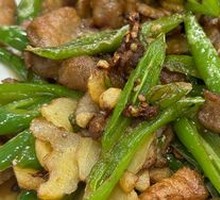 Stir-Fried Pork with Green Peppers