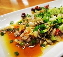 Scallion Oil Sea Clams