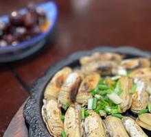 Sautéed Clams on Iron Plate