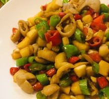 Stir-Fried Pig Intestine with Pickled Cabbage