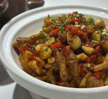 Spicy Braised Chicken Feet