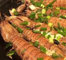 Peeled shrimp
