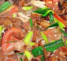 Guizhou Sour Soup with Bean Rice and Cured Meat Pot