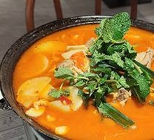 Sour Soup Pig Trotter Pot