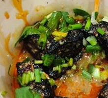 Soup-filled Stinky Tofu
