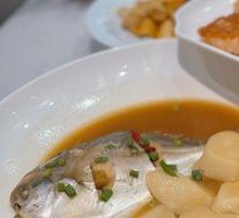 Braised Spanish Mackerel with Rice Cake