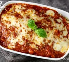 Cheese Baked Meat Sauce Pasta
