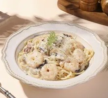 Creamy Mushroom Shrimp Pasta