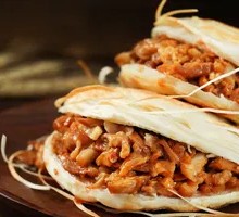 Qin King Premium Meat Sandwich