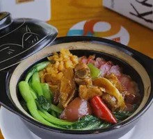 Braised Pork Rib and Sausage Clay Pot Rice