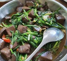 Stir-fried Leek with Goose Blood