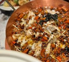 Spicy Oil-Poured Boiled Sea Bass