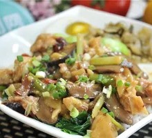 Braised Chicken with Dried Mushrooms Rice