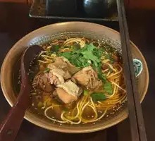 Braised Chicken Noodles