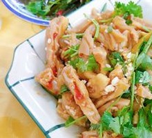 Spicy Duck Feet Salad