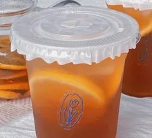 Ice-Cold Lemon Tea