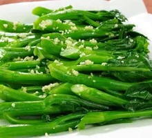 Stir-Fried Mustard Greens with Garlic