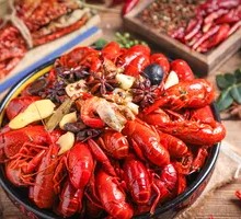 Spicy Stir-Fried Crawfish