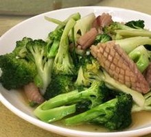 Stir-Fried Broccoli with Garlic